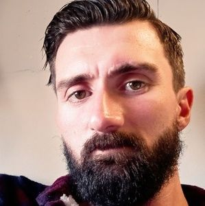 Meet your Posher, Aaron